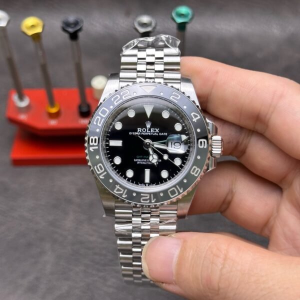 GMT-Master II 126710GRNR 40mm (clean)